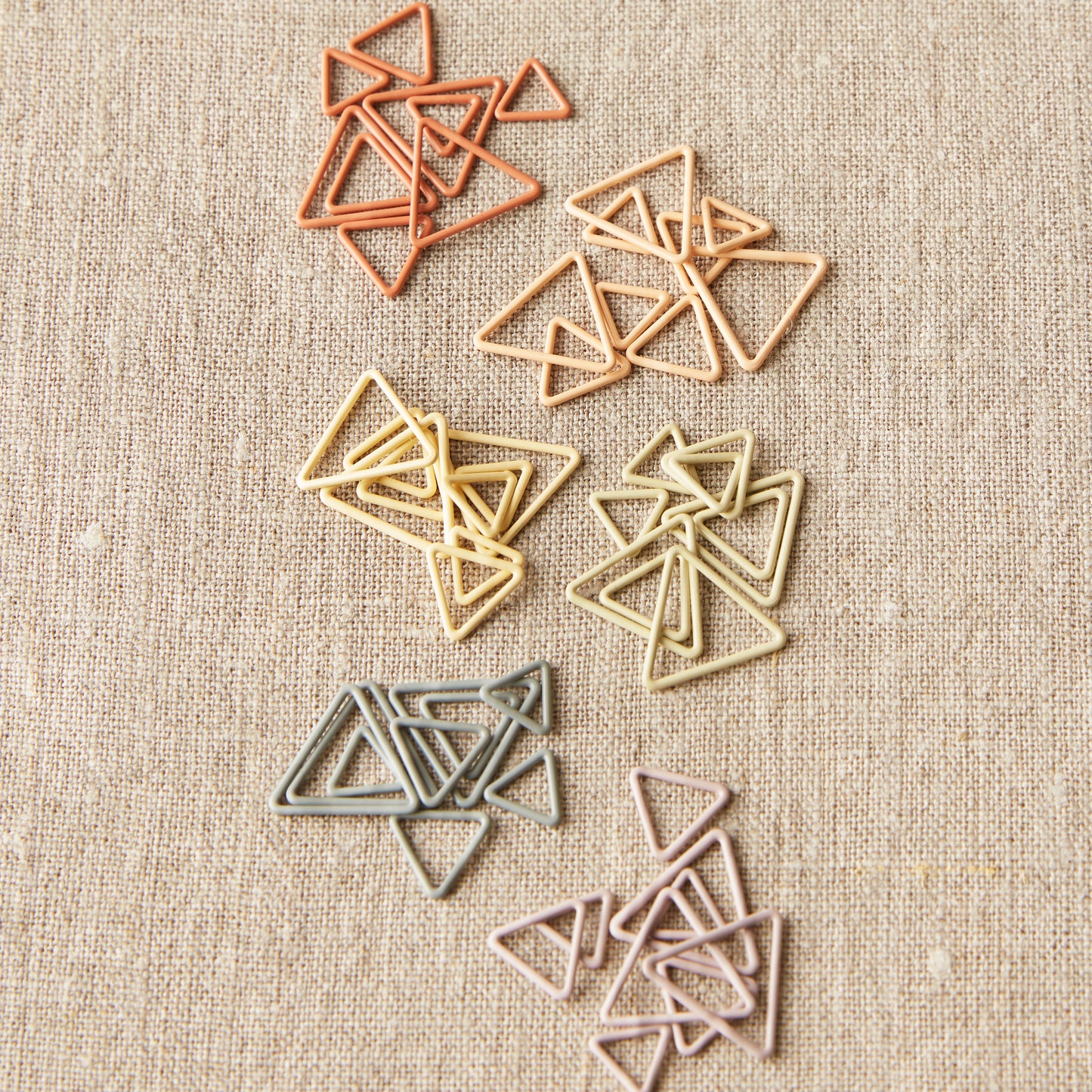Cocoknits Triangle Stitch Markers 54pcs