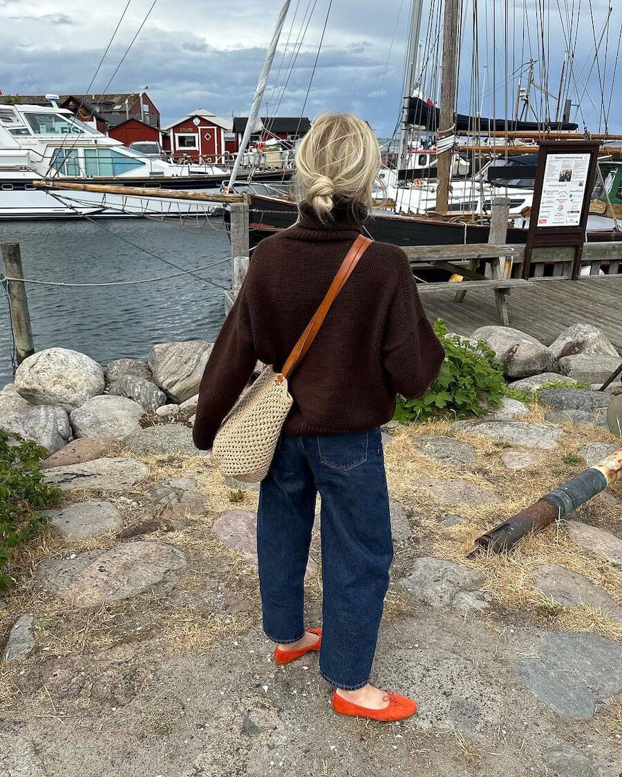 Chestnut Sweater Pattern - PetiteKnit