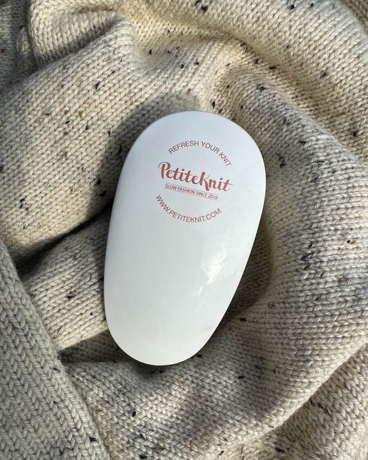 "Refresh Your Knit With PetiteKnit" - Lint Remover