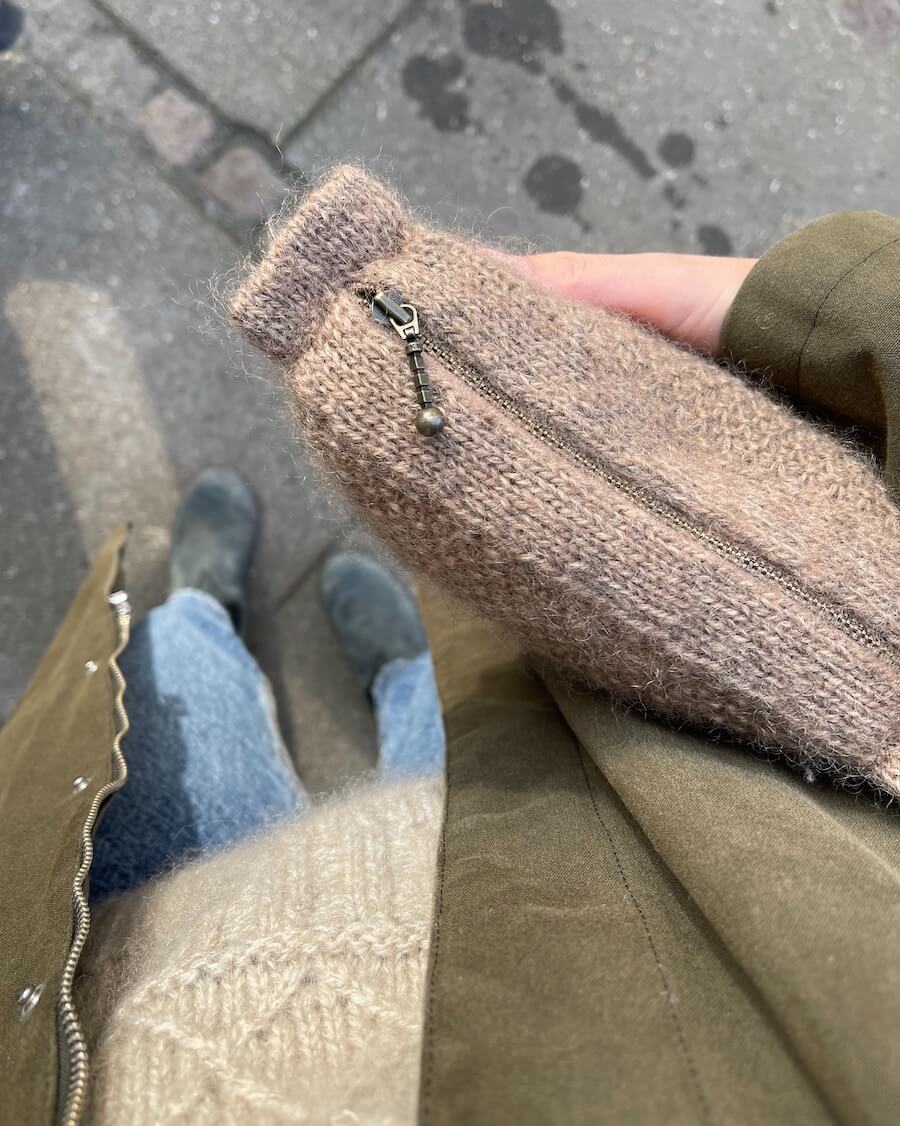 Marie Clutch Pattern - PetiteKnit