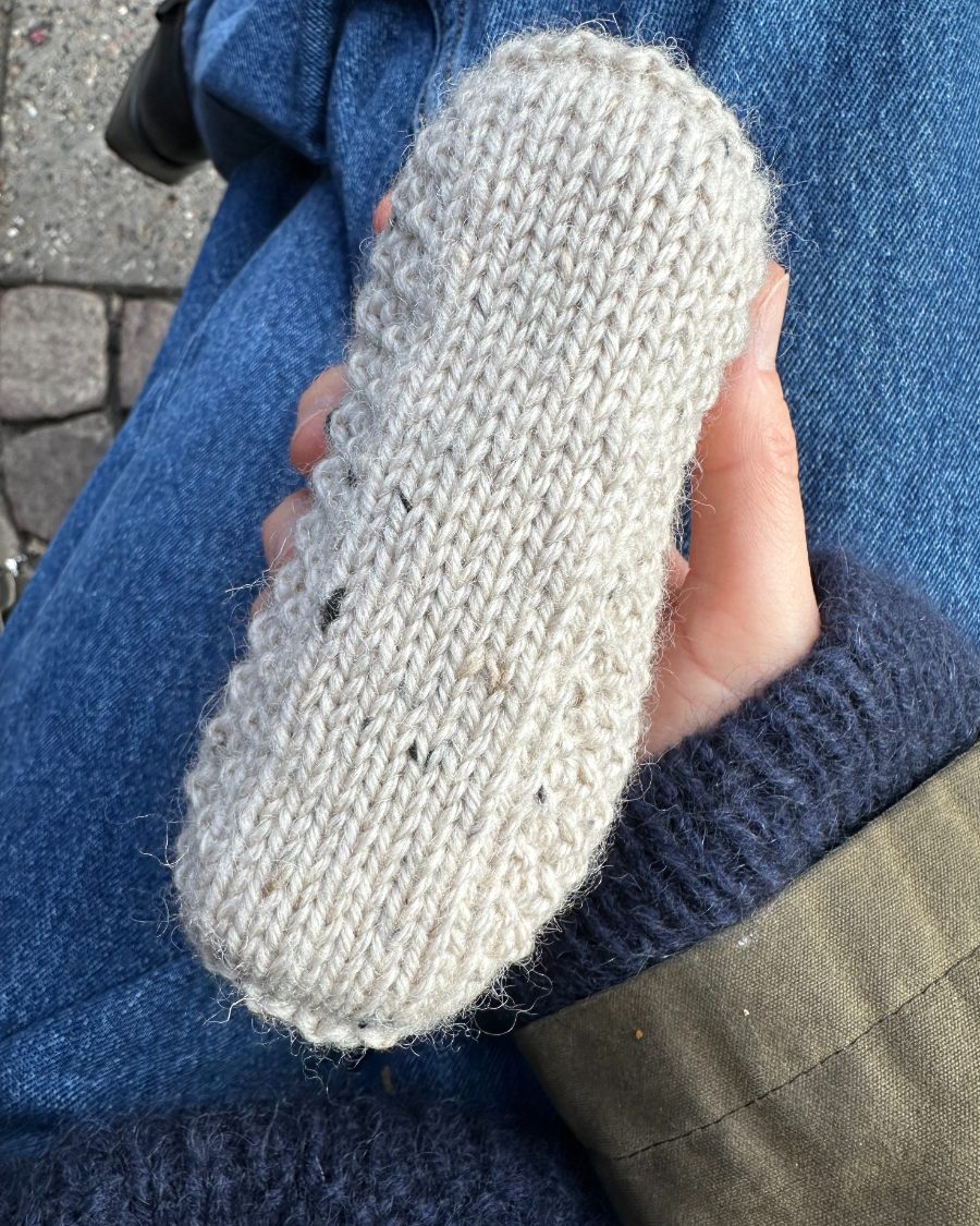 Marie Case Pattern - PetiteKnit