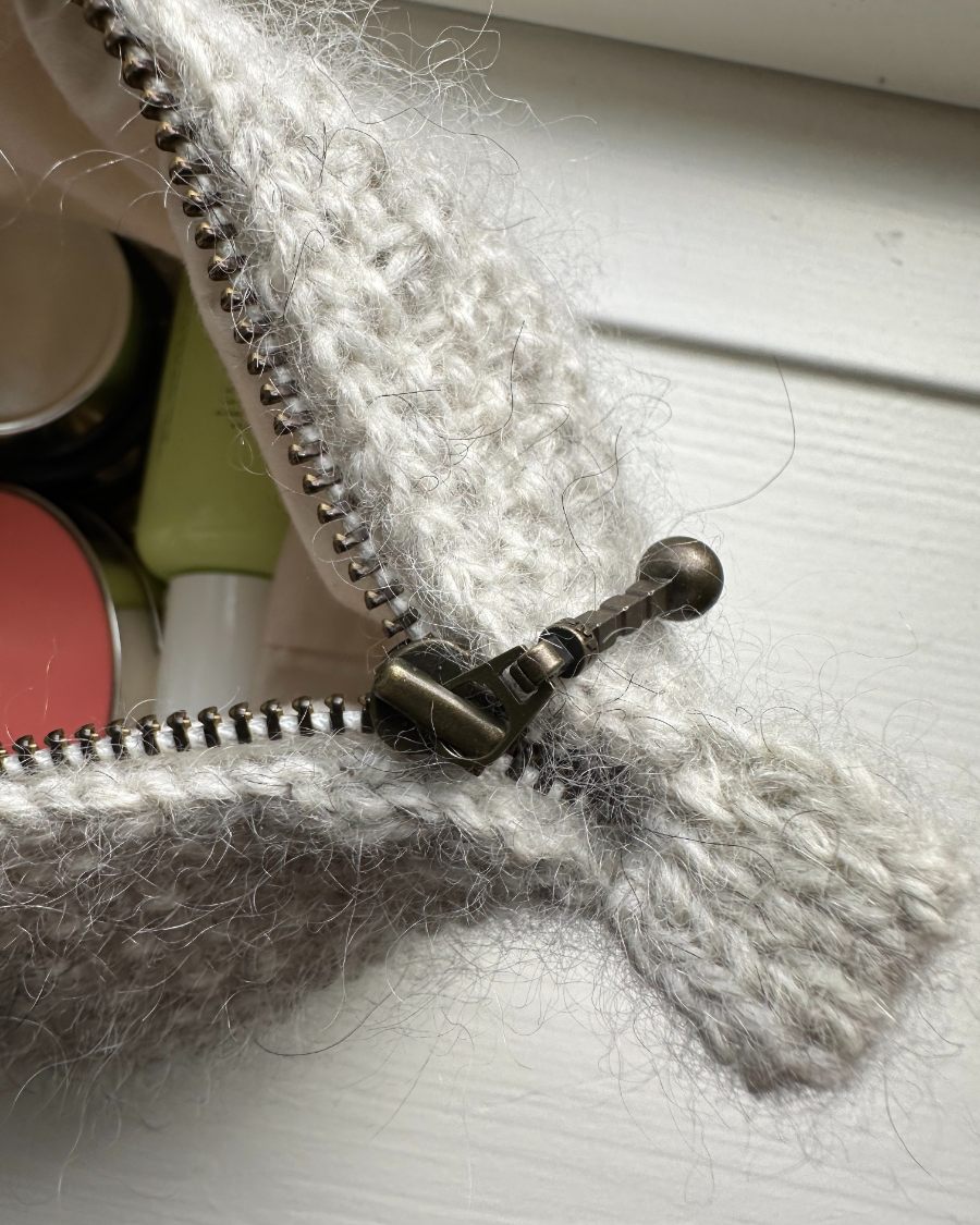 Marie Case Pattern - PetiteKnit