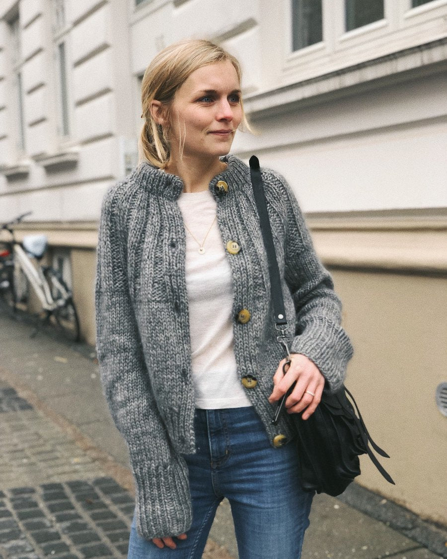 Sunday Cardigan Pattern - PetiteKnit