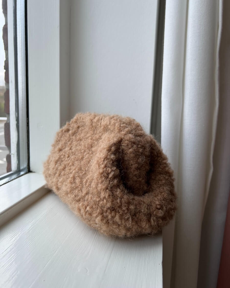 Teddy Clutch Pattern - PetiteKnit