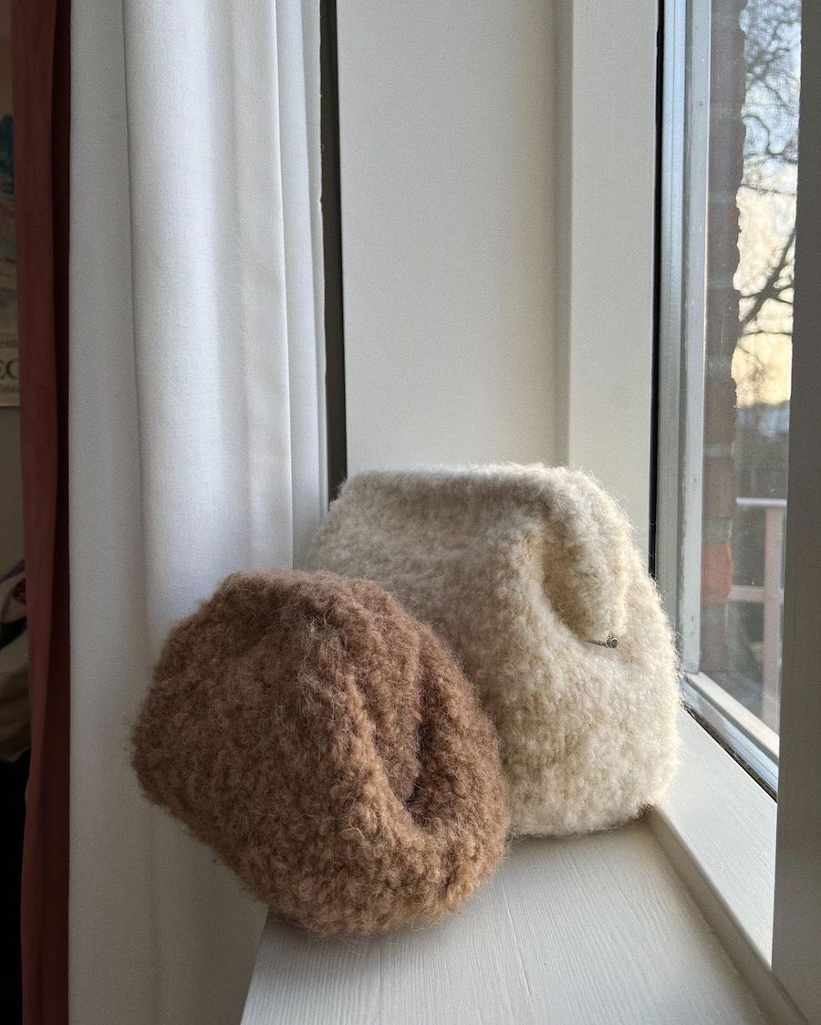 Teddy Clutch Pattern - PetiteKnit