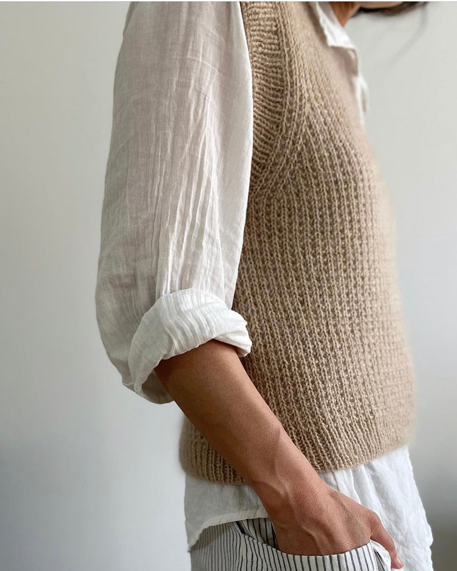 Friday Slipover V-Neck Pattern - PetiteKnit