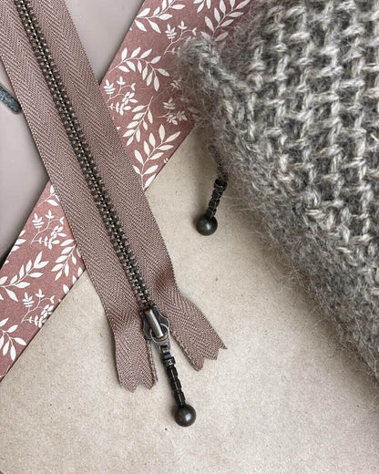 PetiteKnit Zippers - 28cm, various colours