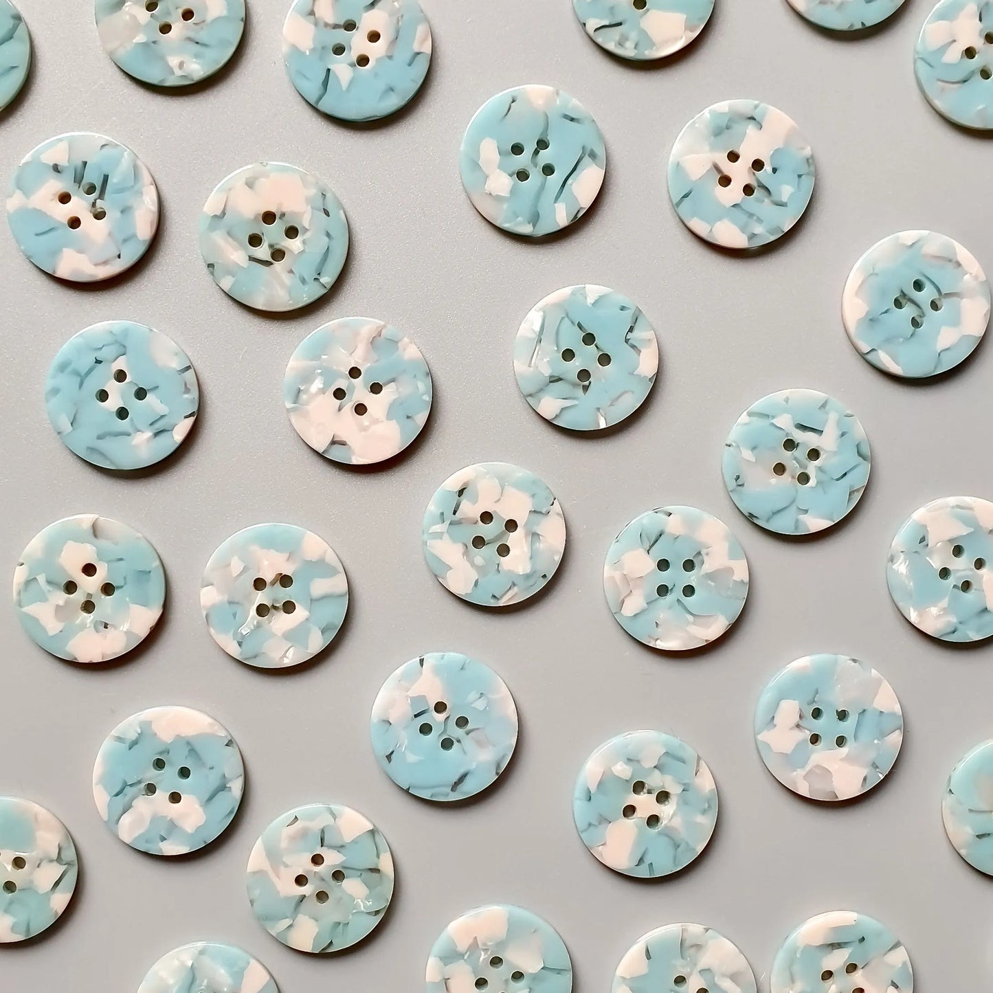 Pigeon Wishes Bliss Button Card 25mm