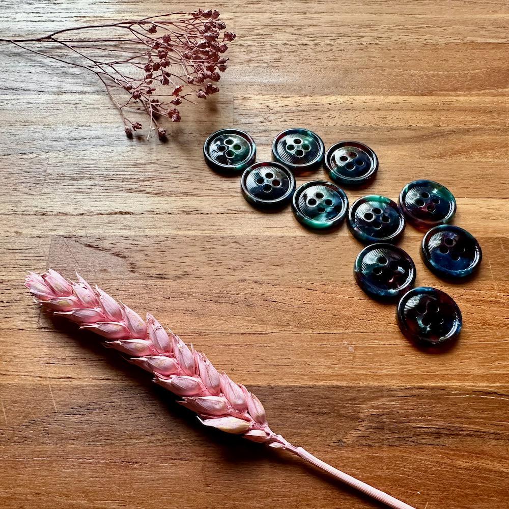 Pigeon Wishes Midnight Garden Button Set 17mm