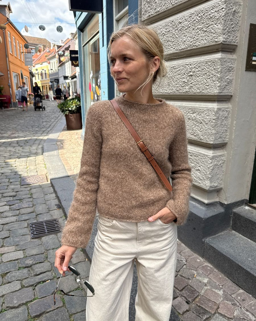 Ivy Sweater Pattern - PetiteKnit