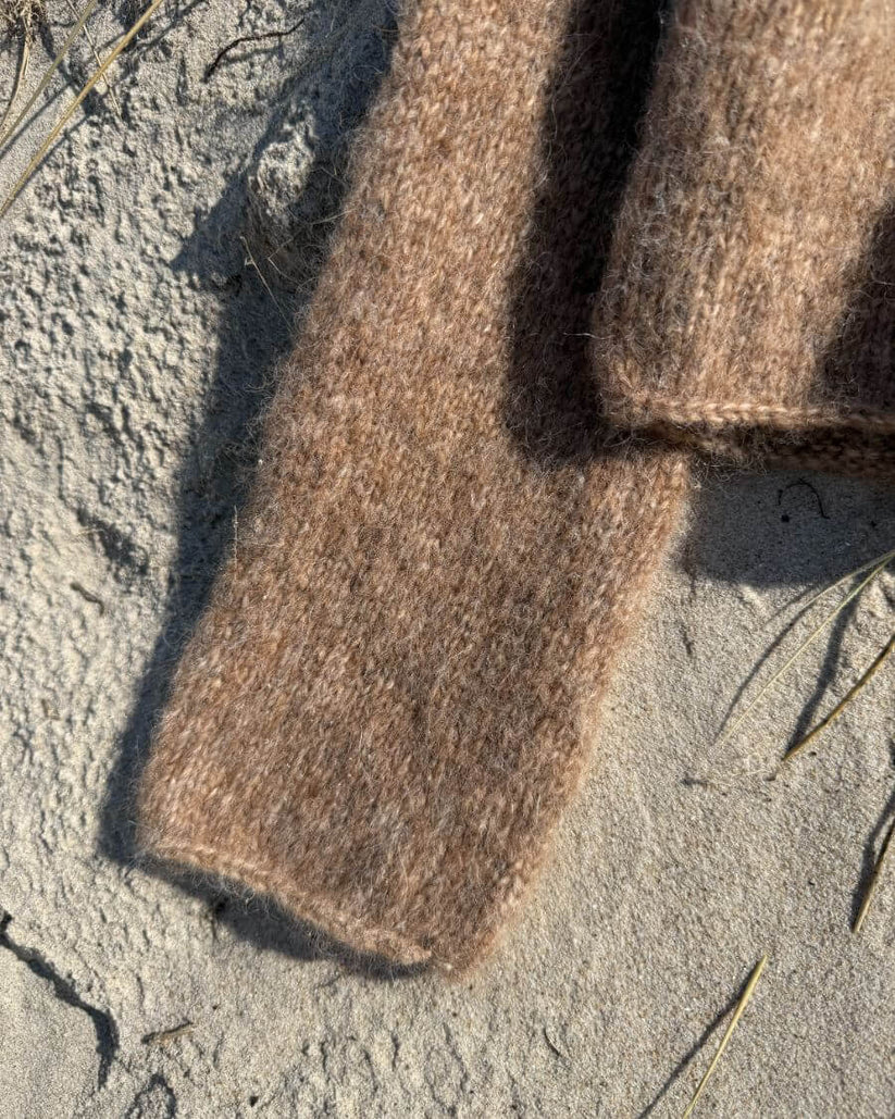 Ivy Sweater Pattern - PetiteKnit
