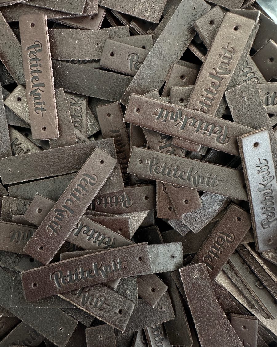 PetiteKnit Leather Label - Dark Brown 1pc