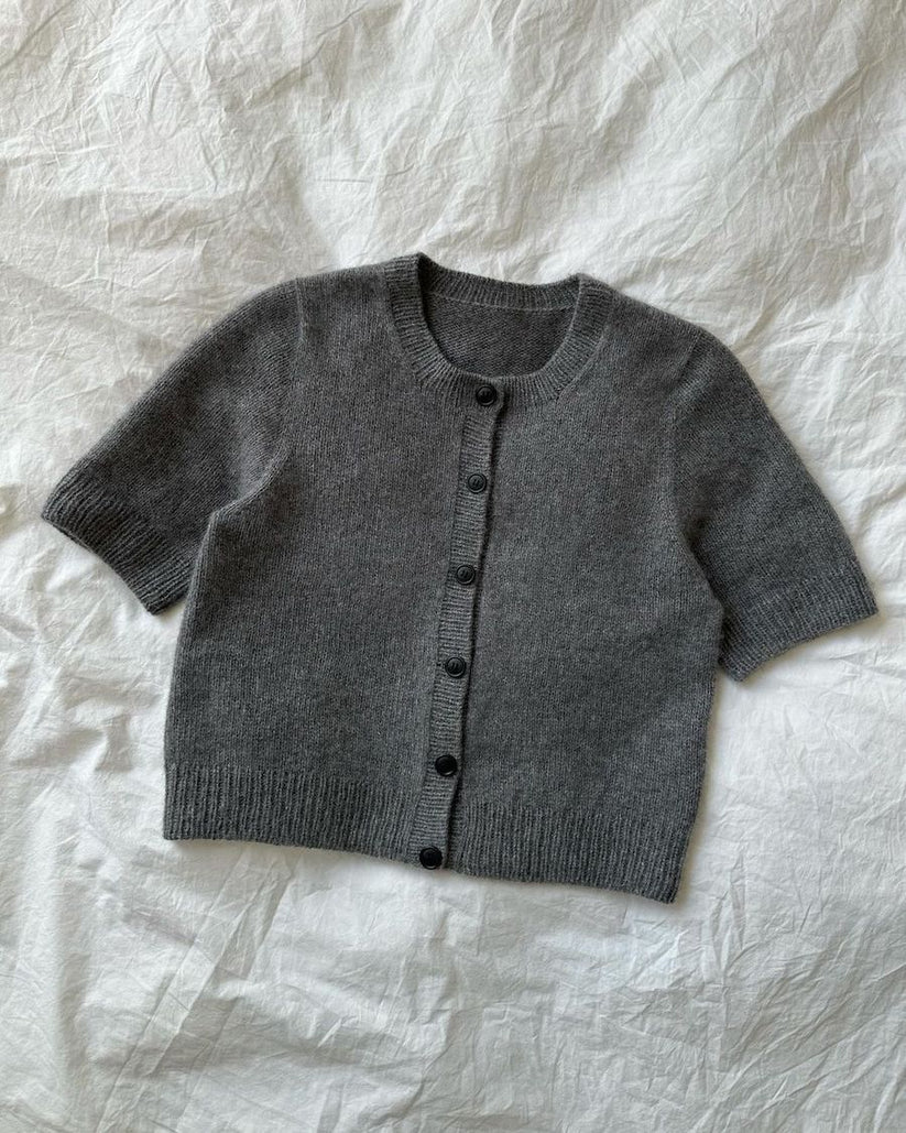Maggie Cardigan Pattern - PetiteKnit