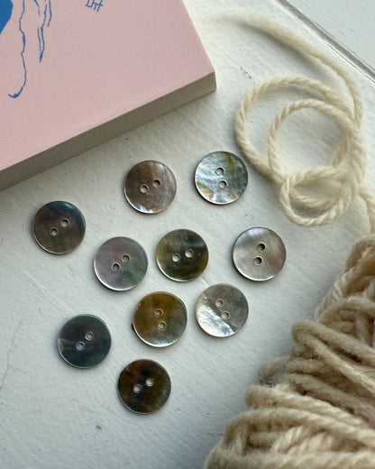 Mother of Pearl Buttons 15mm, 10pcs - PetiteKnit