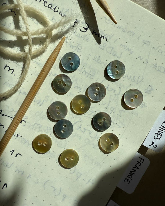 Mother of Pearl Buttons 11.4mm, 12pcs - PetiteKnit