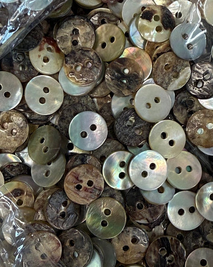 Mother of Pearl Buttons 11.4mm, 12pcs - PetiteKnit